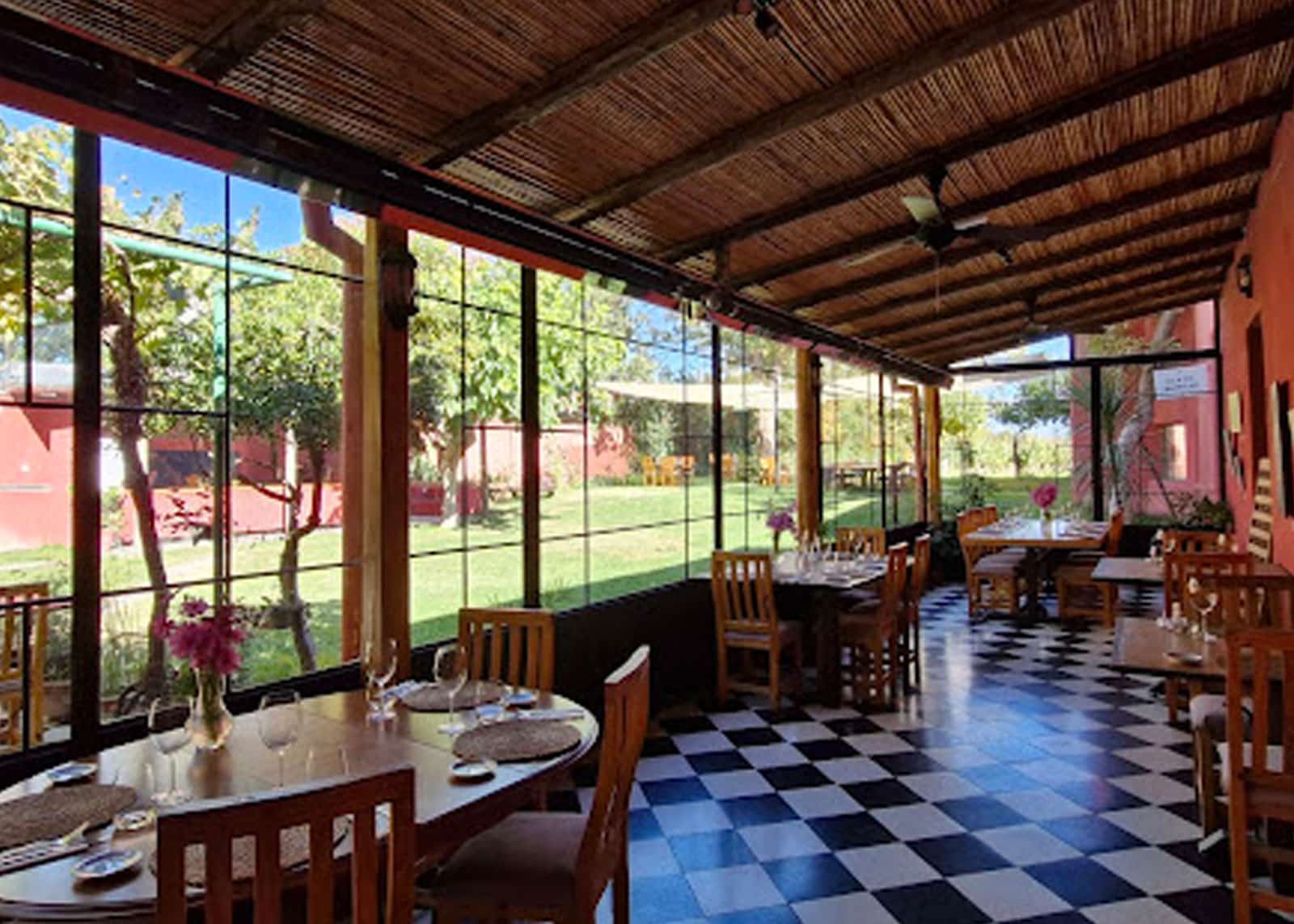 Patio-Casa-Bermellón